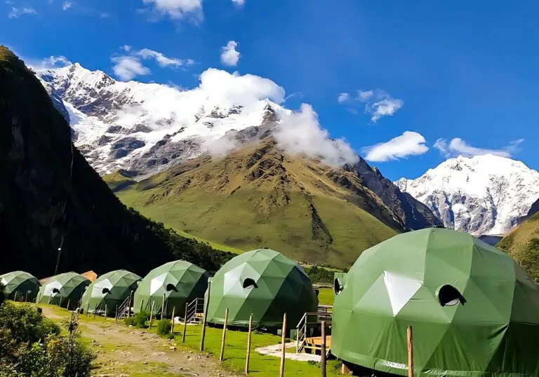 Short Salkantay Trek hacia Machu Picchu