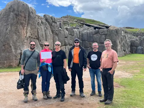 Viajeros de Inka Inspire Tours en Sacsayhuaman